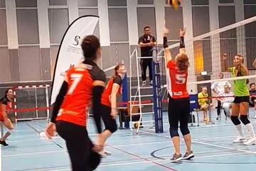 Who is an Opposite Hitter? (RIO Volleyball Academy)